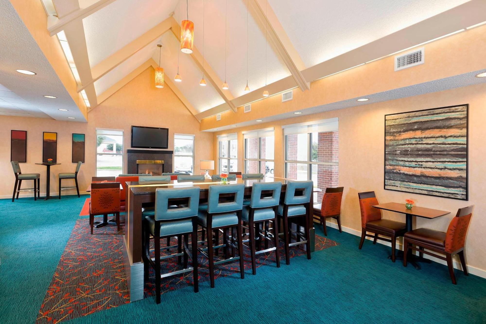 By Marriott Dallas 3* Lewisville