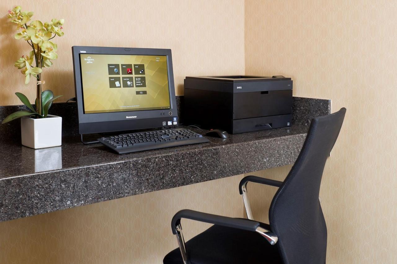 By Marriott Dallas 3* Lewisville