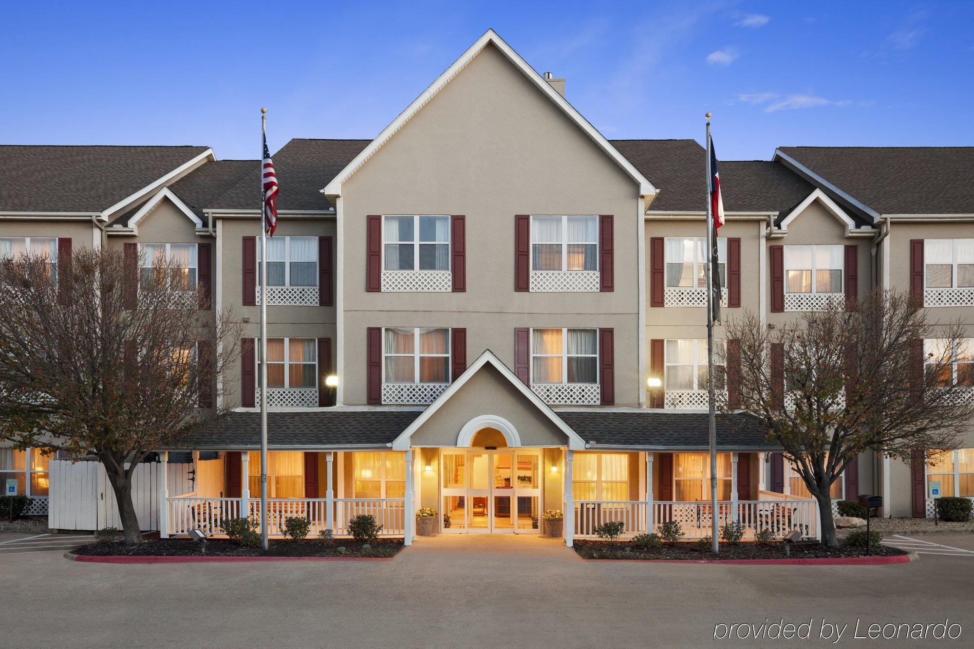 Hotel By Marriott Dallas 3*