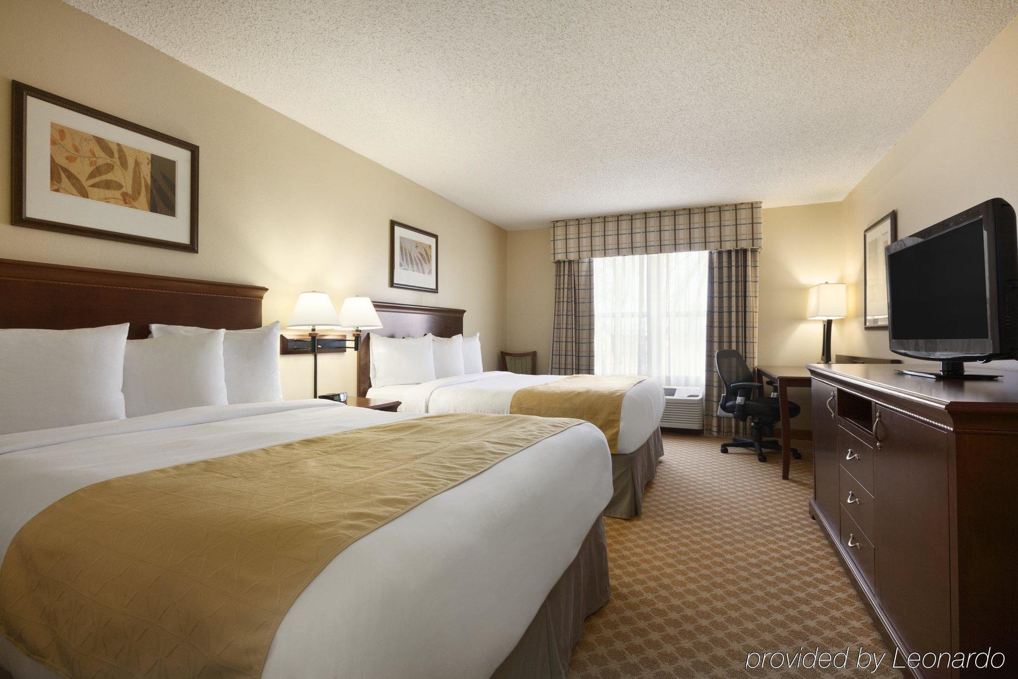 By Marriott Dallas Hotel